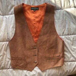 Bushwhacker Women’s Suede Vest in Size Medium (M, 4,6,8)
